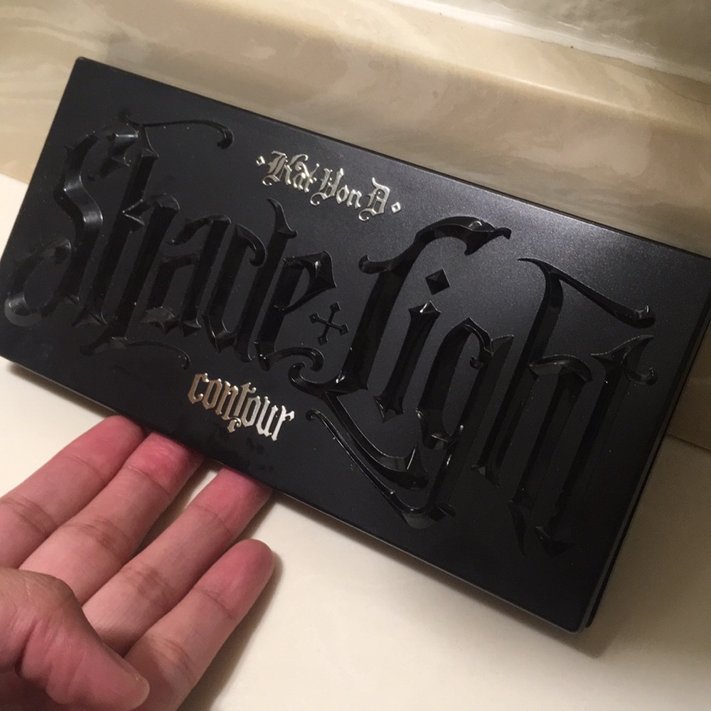 Kat Von D Shade + Light Contour Pallet
